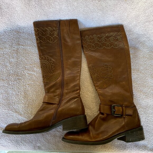 Apepazza Brown Leather Embroidered Knee High Boots Size 38.5 Regale SIZE 8 - Picture 1 of 10